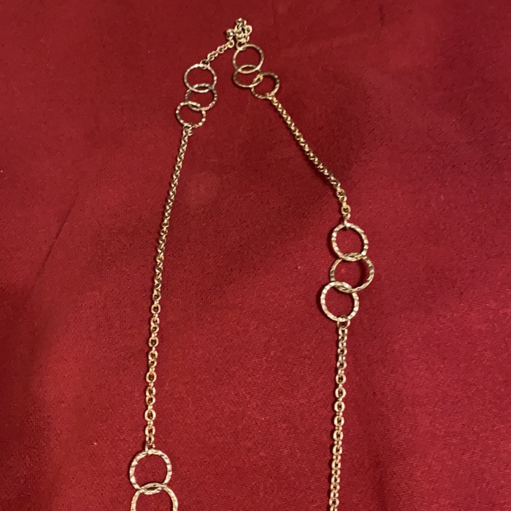 Gorgeous silver loop necklace - Picture 2 of 3